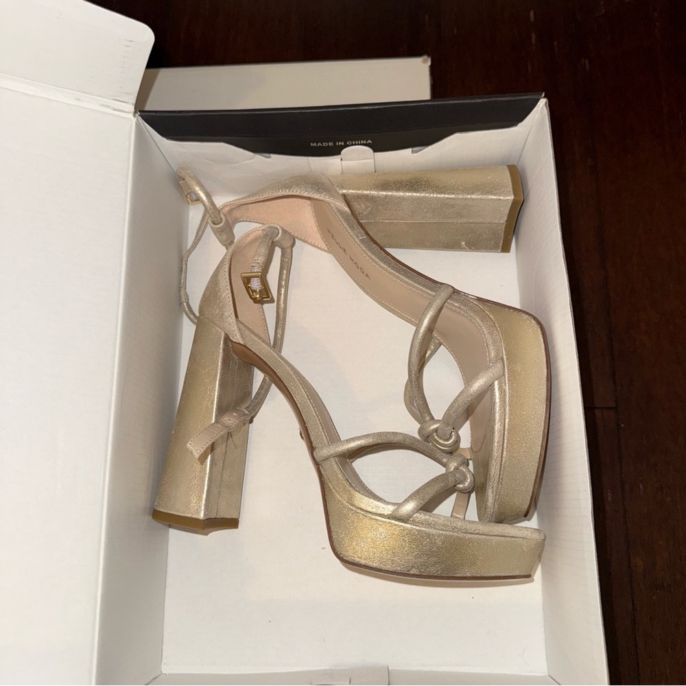 Pelle Moda heels